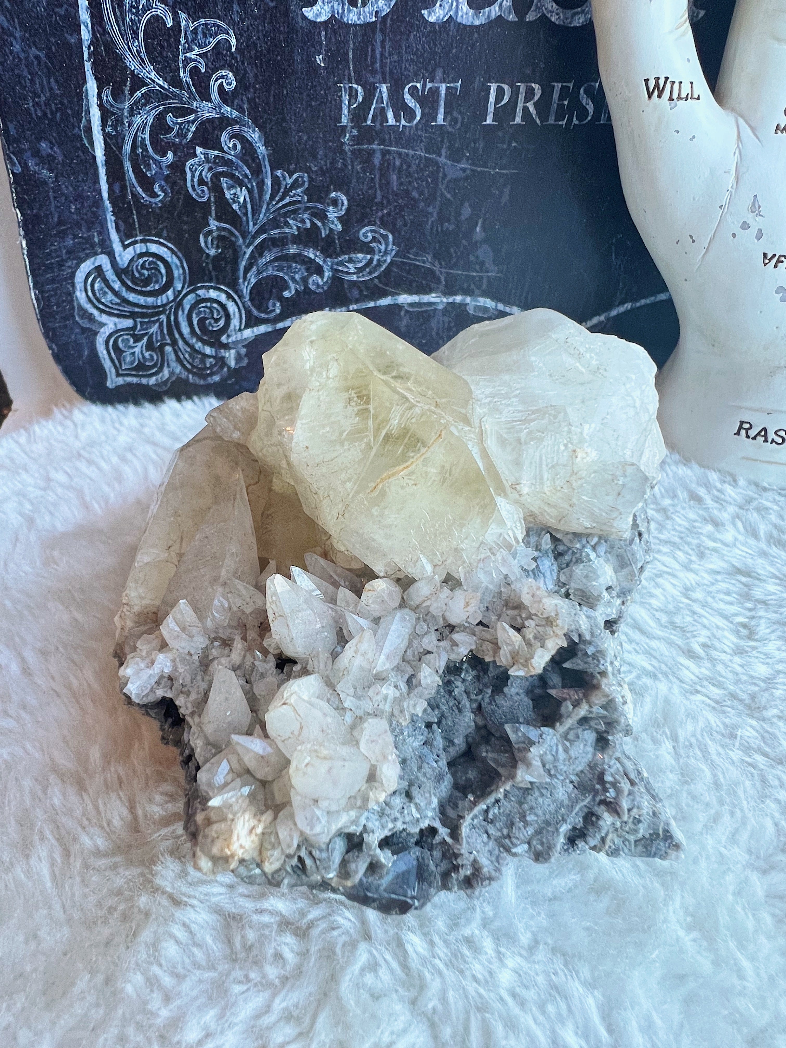 calcite - Earthly Secrets