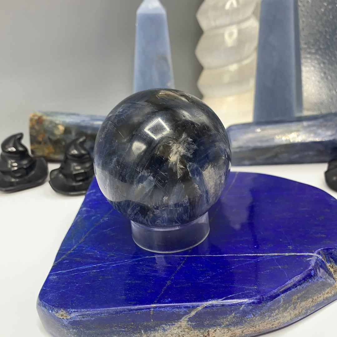 Kyanite sphere JJ - Earthly Secrets