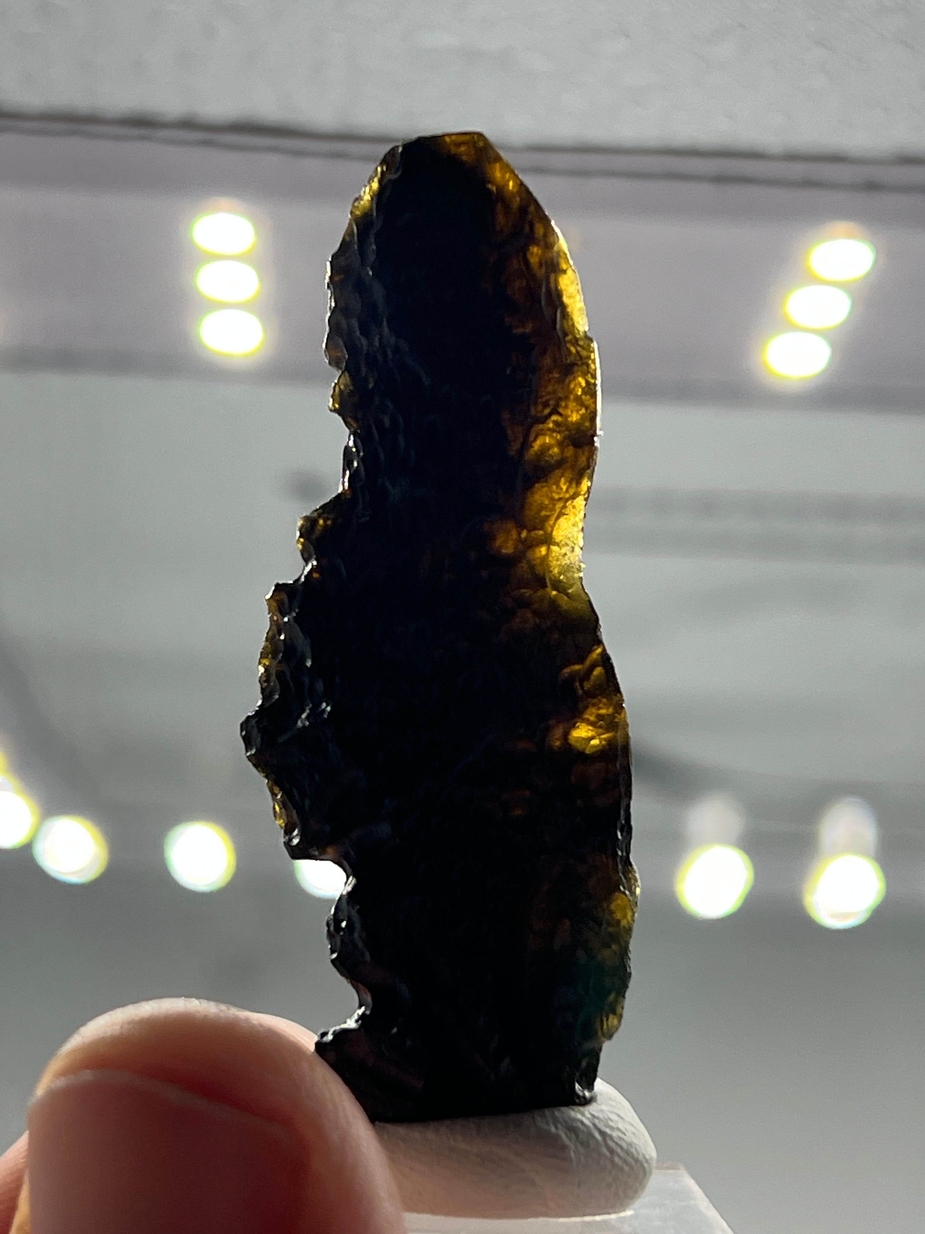 Tektite from Thailand A 6.8g - Earthly Secrets