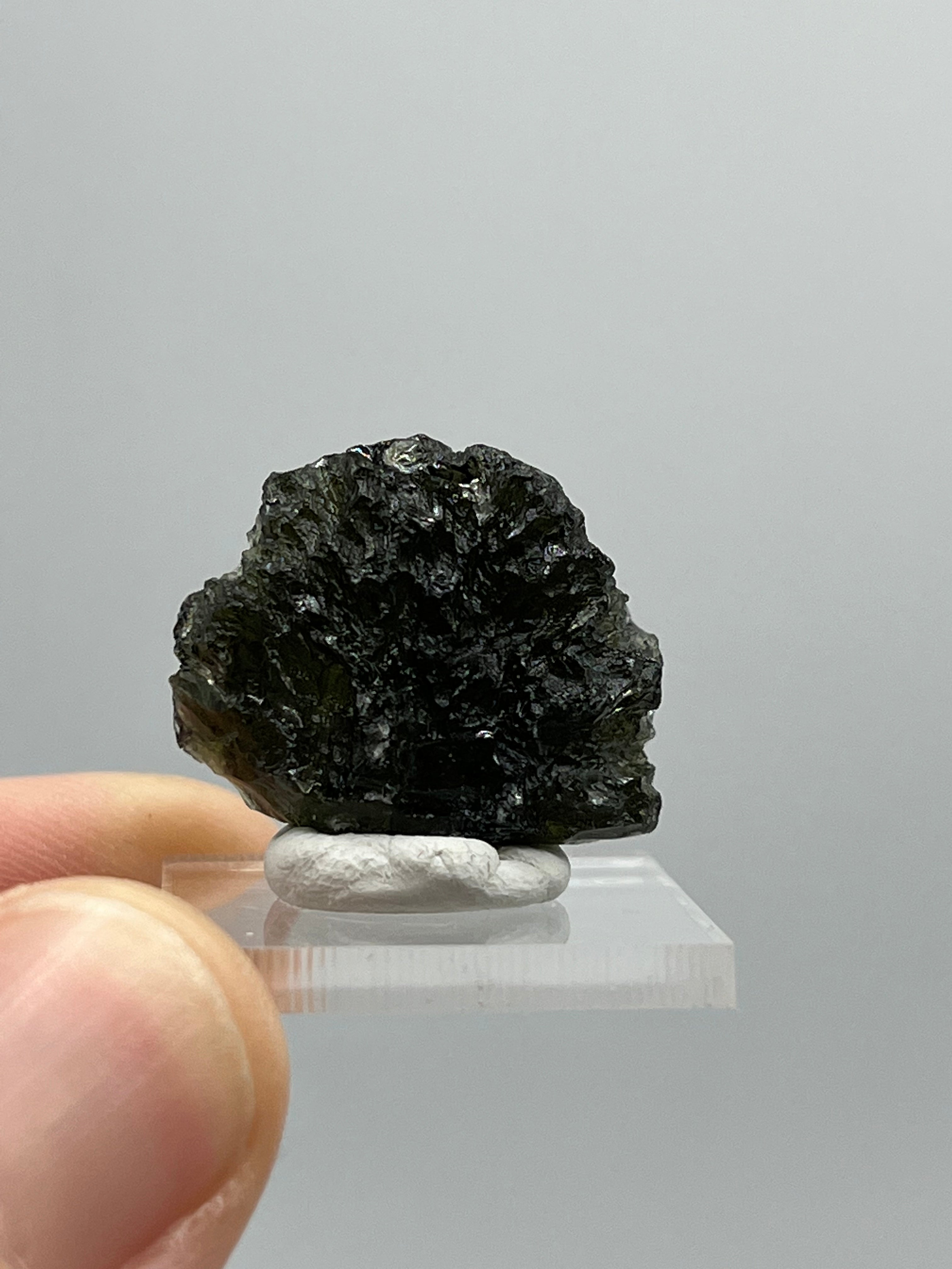 Moldavite G 5.86 - Earthly Secrets